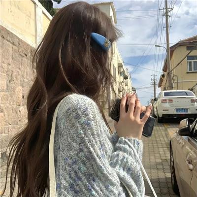 巫师与汉娜·蒙塔娜在船上